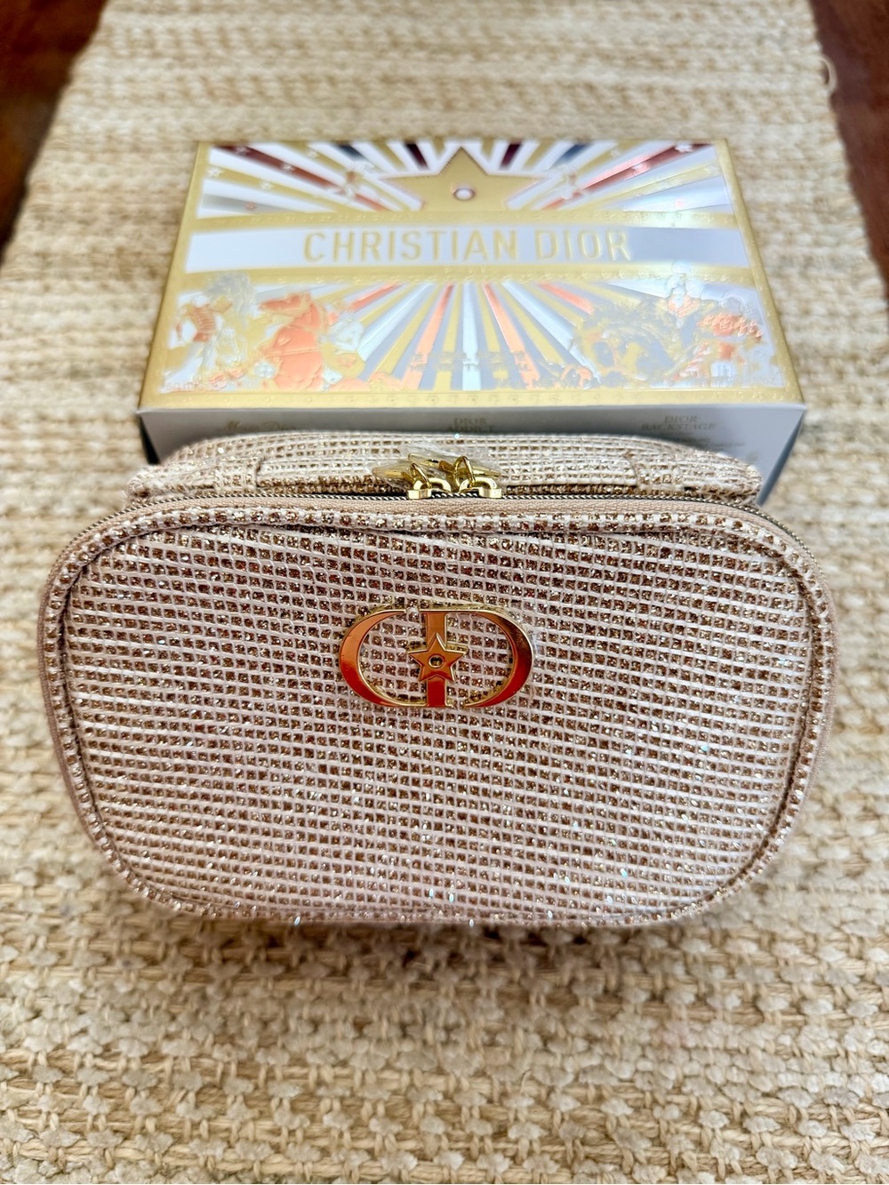 Dior Gold Le Rituel Beaute' Holiday Makeup bag-NEW in Box